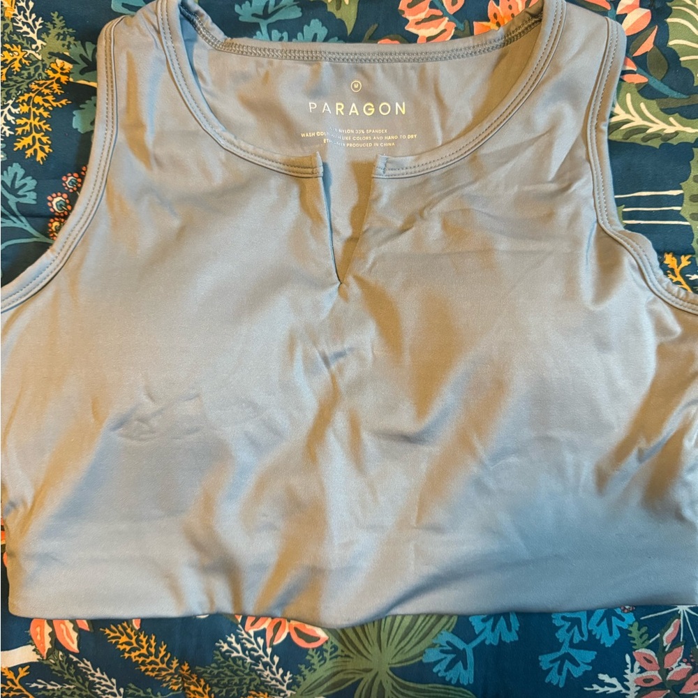 Paragon top